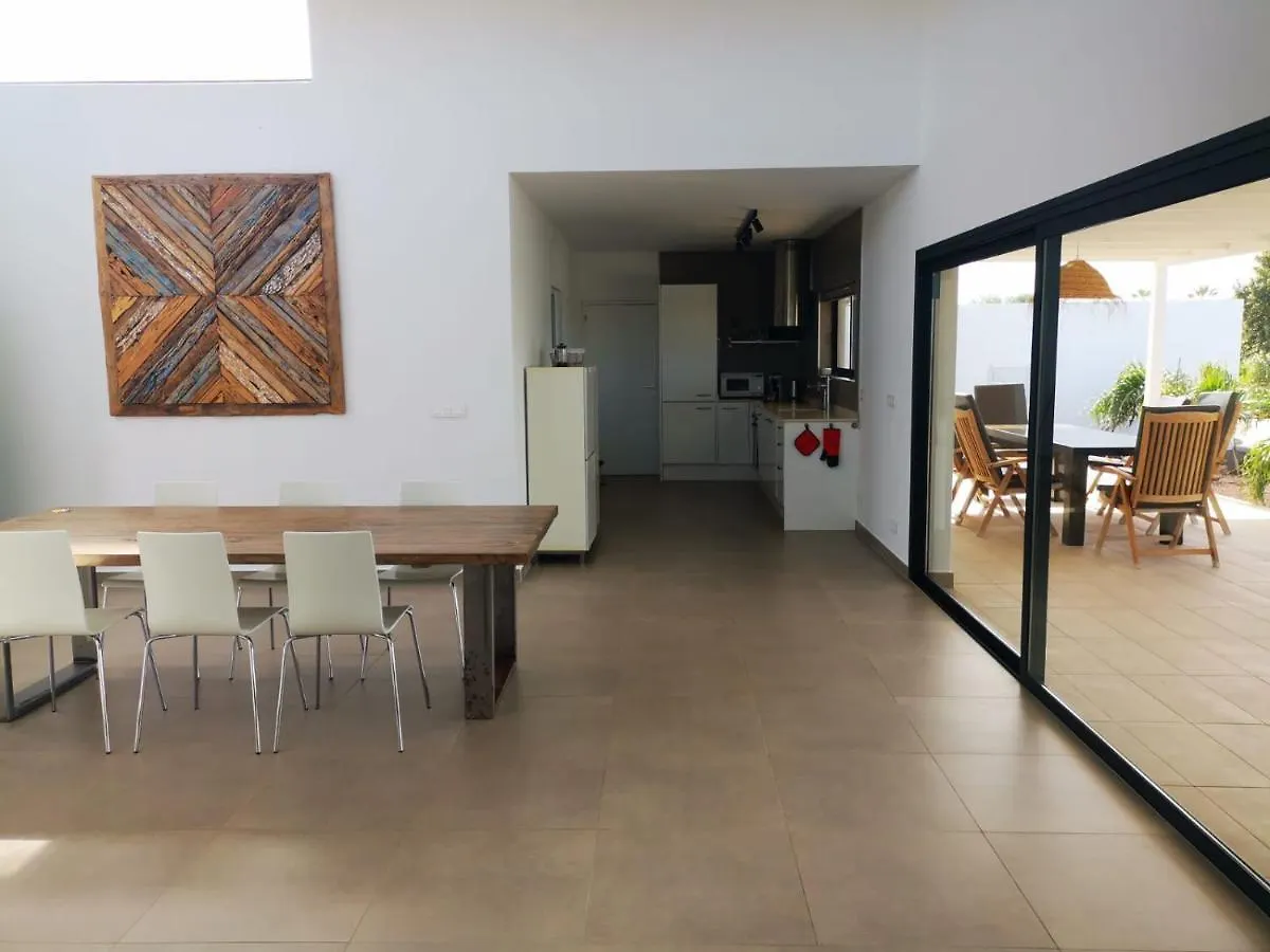 North Shore Villas Lajares, Villa Manalari, Private And Heated Pool