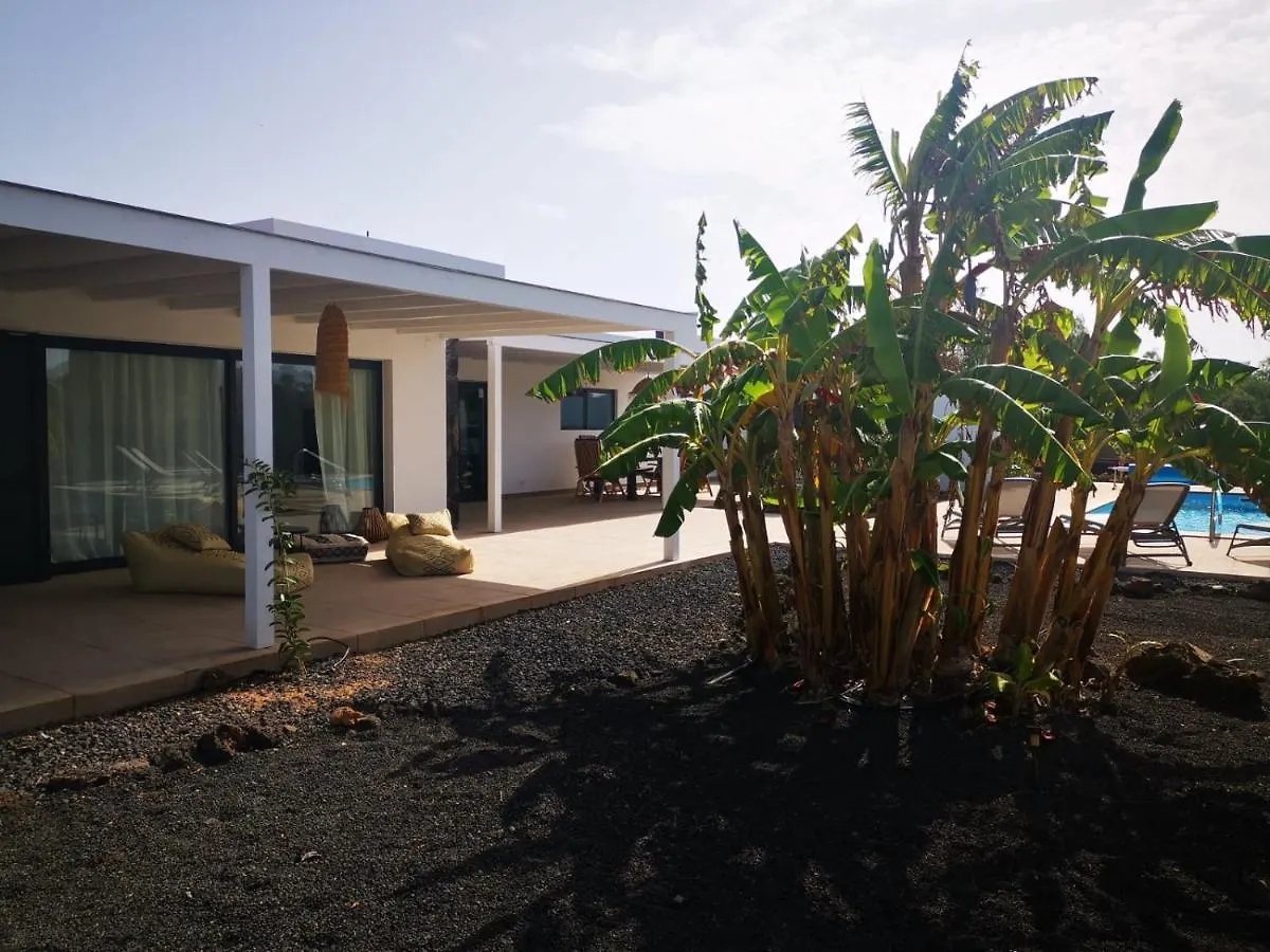 North Shore Villas Lajares, Villa Manalari, Private And Heated Pool